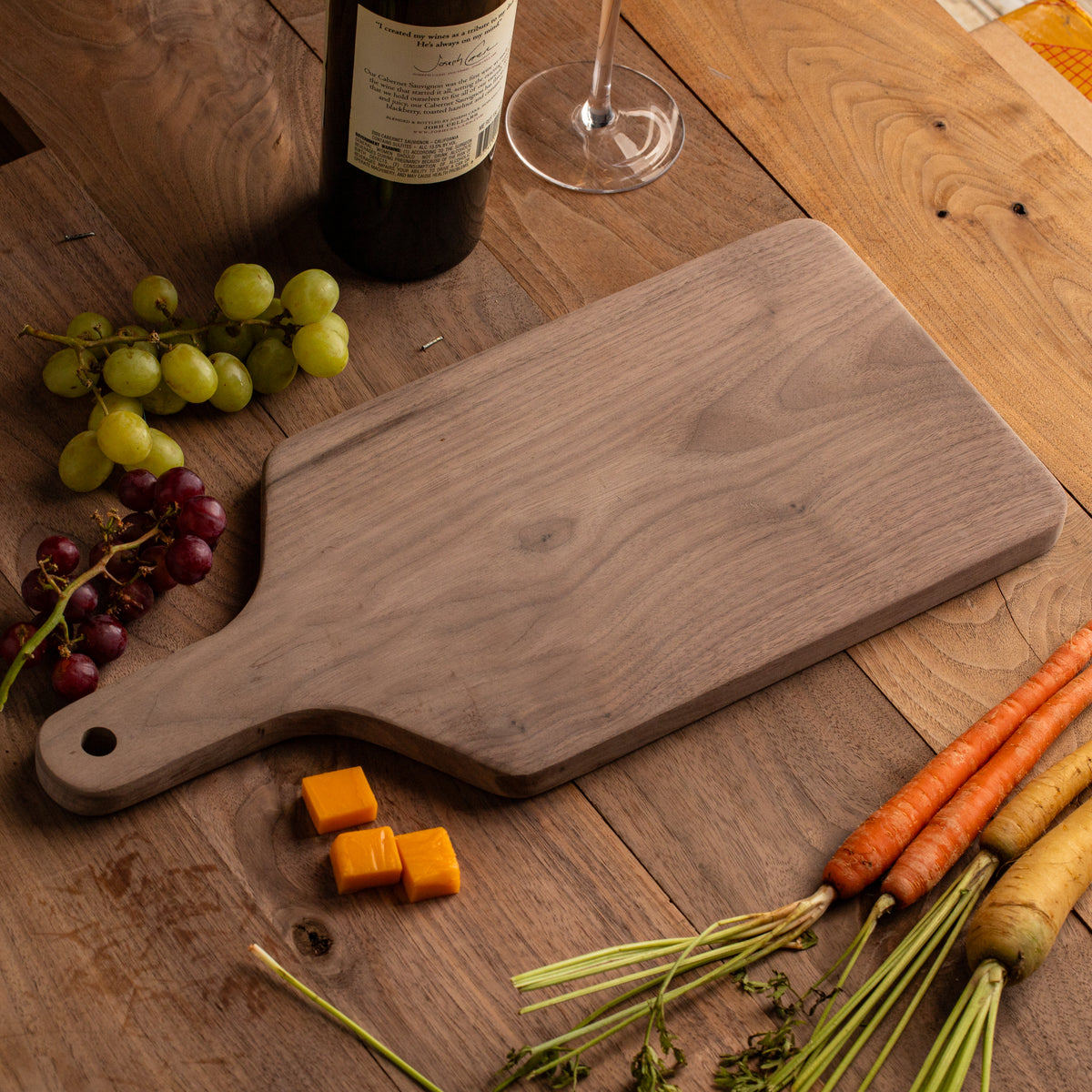 8"x17" Big Paddle Walnut Cutting Board