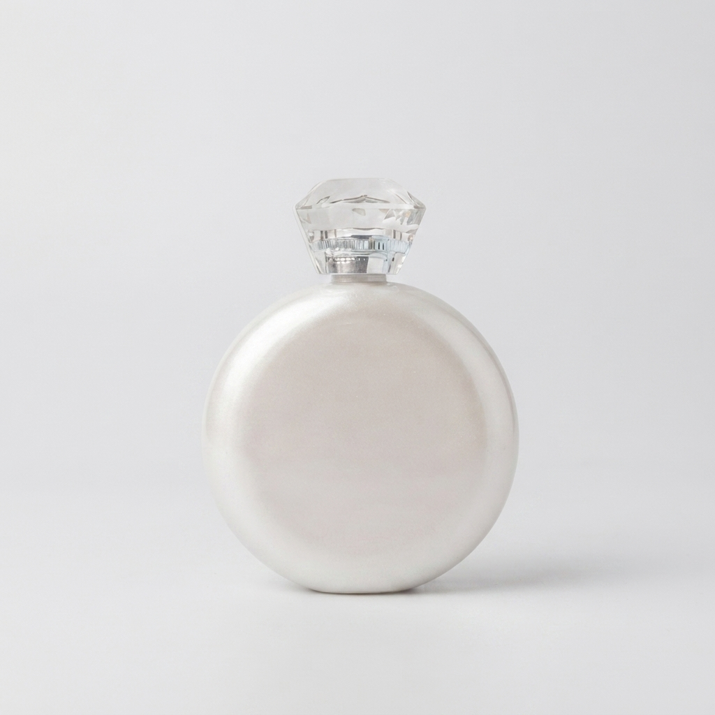 White Round Glam Fask